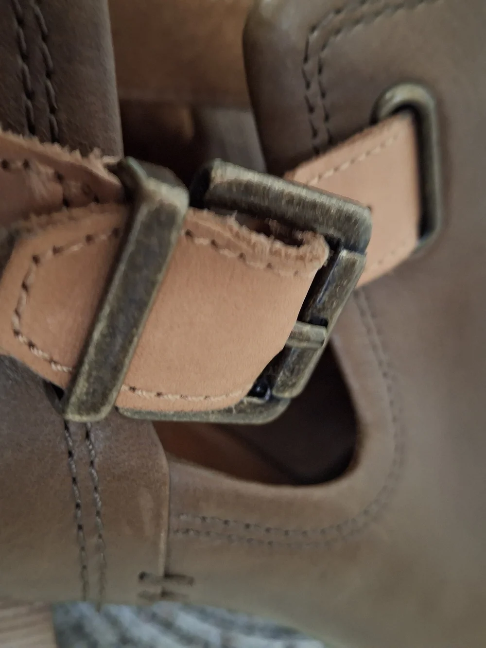 Women’s ClarksBrown Open-Toe Heeled Ankle Boots with Buckle Size 7.